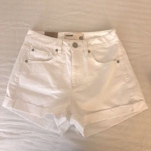 Garage mom short 01 NWT